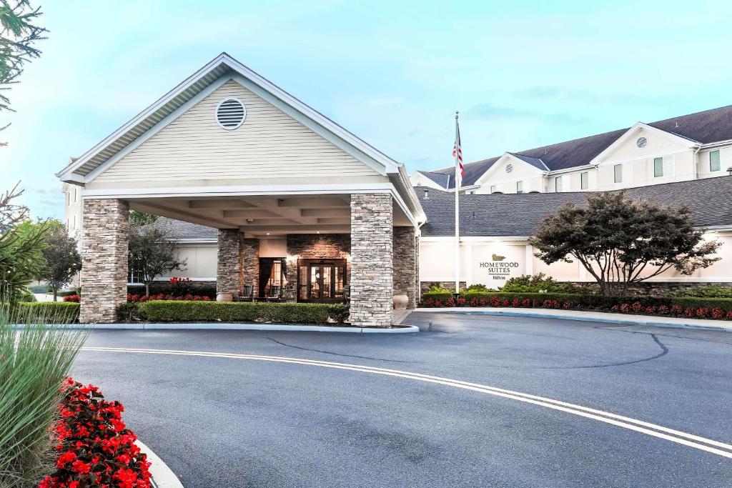 Homewood Suites by Hilton Long Island-Melville